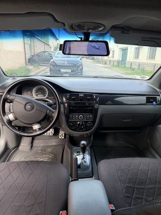 Lacetti avtomat  sotiladi