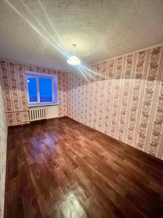 Продается четырехкомнатная квартира