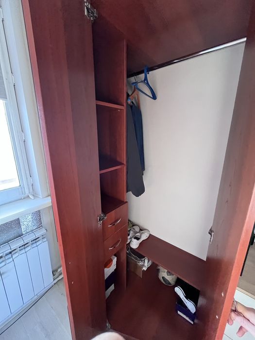 Продаем шкаф спальный