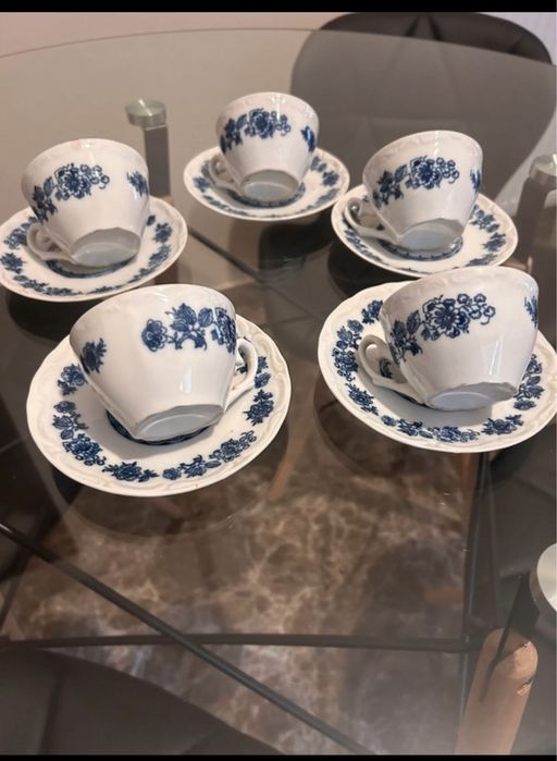 Serviciu cafea portelan+serviciu cafea cadou