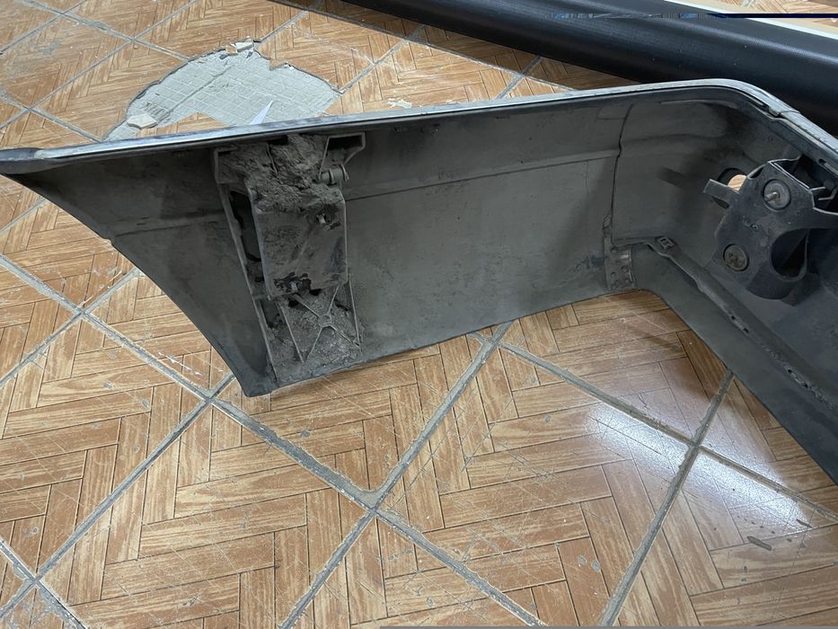 Задний бампер рестайлинг с никелем мерс 140