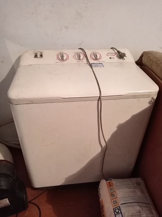 Продам стиральную машину