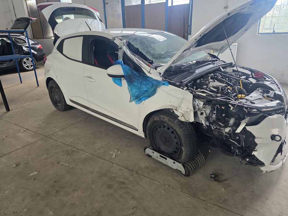 Renault Clio 5 1.5dci 85kc. 2020 На части