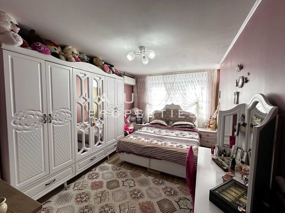 Продава се Четиристаен апартамент в Разград, Освобождение - 125 кв.м за 1020 €/кв.м - Снимка #13