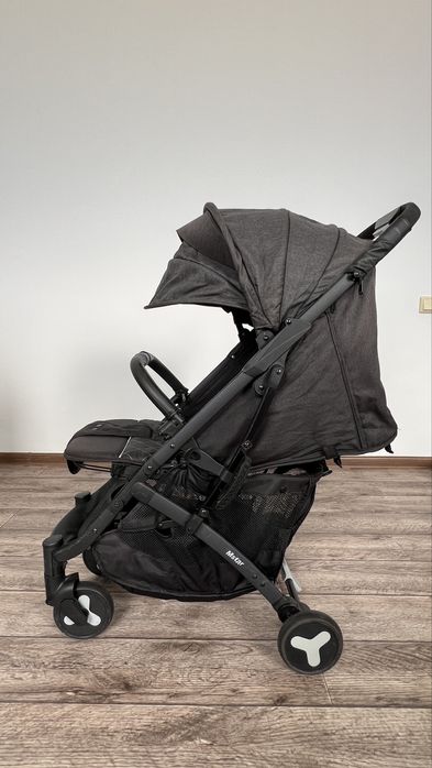 Продаётся детская коляска