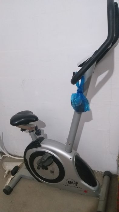 Много вариантов дорожки, датчик пульса , давления ,