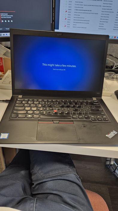Laptop i7-8550U, 16GB RAM, SSD NVMe  512GB