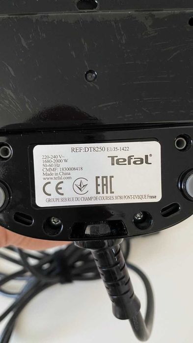 Отпариватель Tefal Access Steam Force