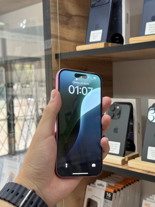 iPhone 16  256GB