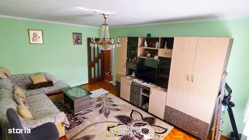 Apartament 3 camere de închiriat – Micalaca, Zona 300