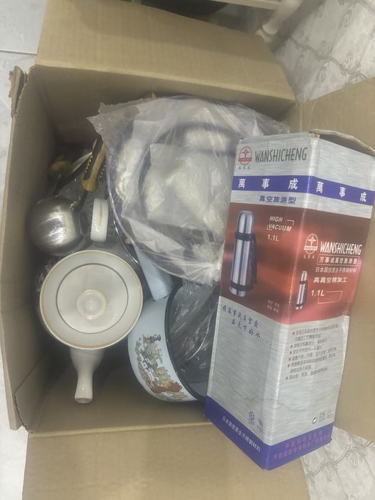 Посуда разная, Книги ,