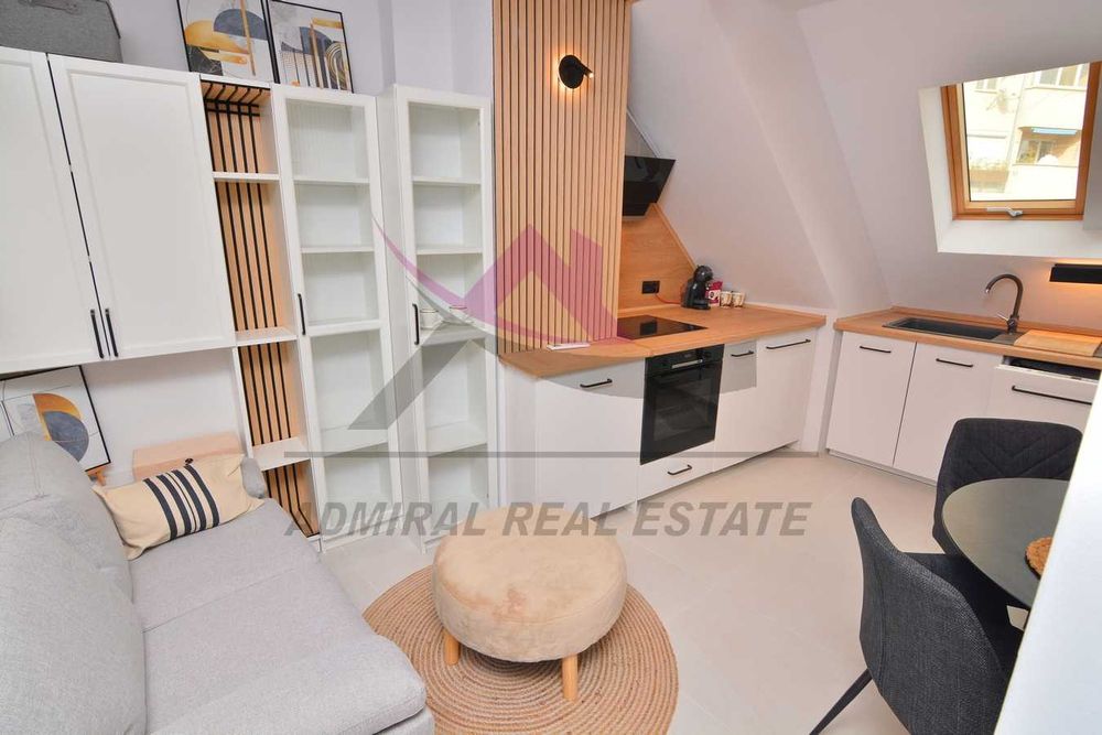 Дава се под наем Тристаен апартамент в Варна, Базар Левски - 65 кв.м за 750 € - Снимка #1