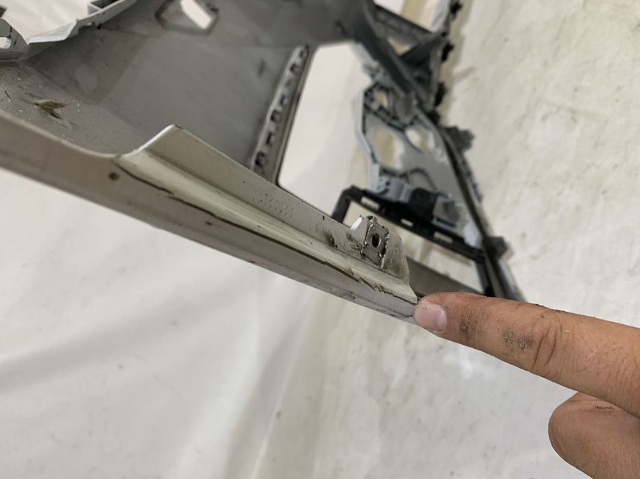 Bara fata Skoda Octavia 4 RS, VRS, 2020, 2021, 2022, 2023, 2024, cod origine OE 5E3807217F.