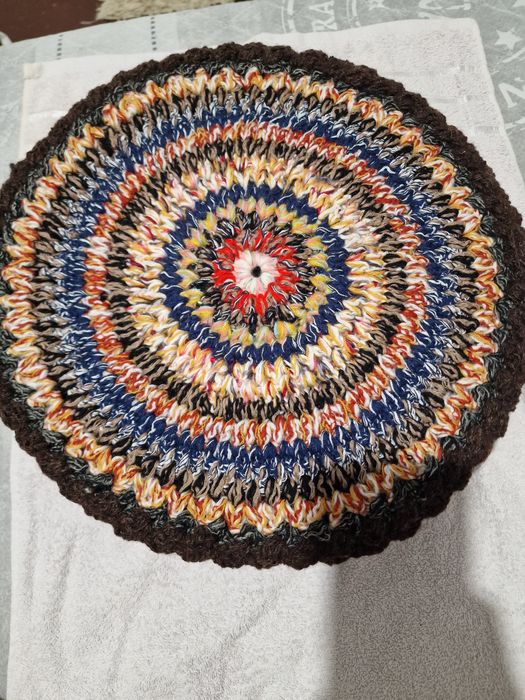 Ръчно изплетени столовки от вълна