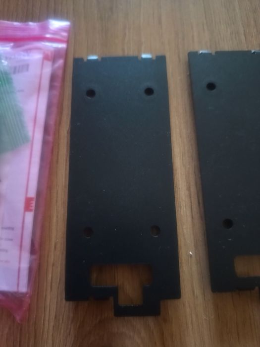 Suport metalic prindere post video interfon hikvision  DS-KV6113-WPE1