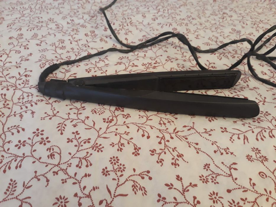 Placa de îndreptat parul