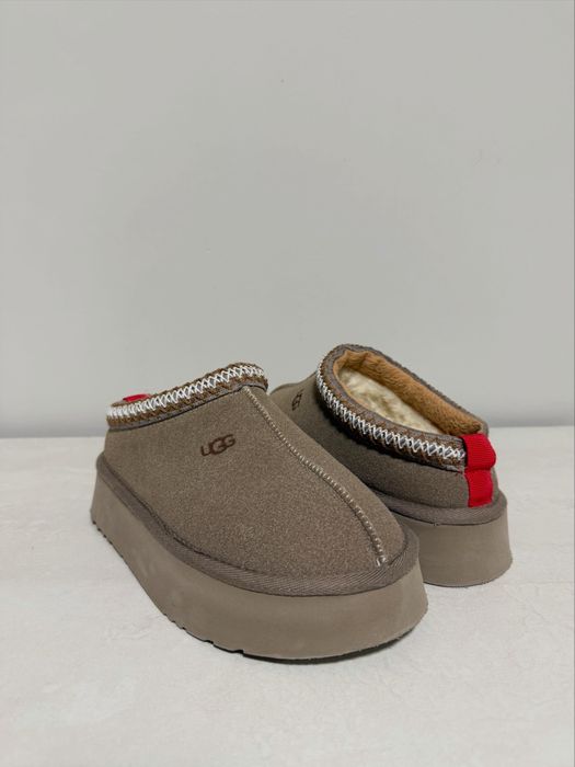 Зимни пантофи Ugg tazz