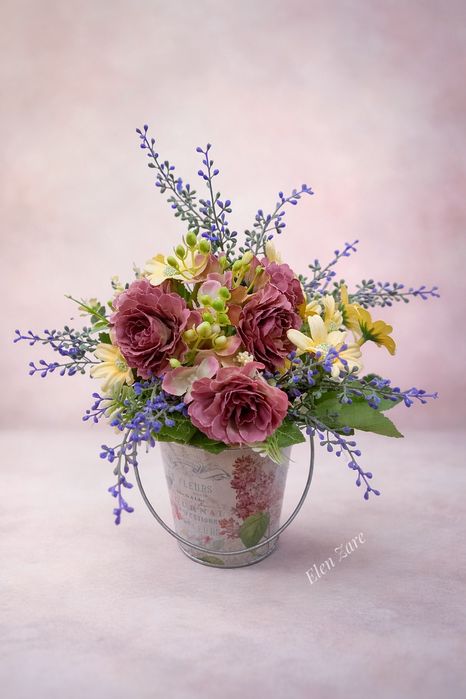 Искусственные цветы,  композиции