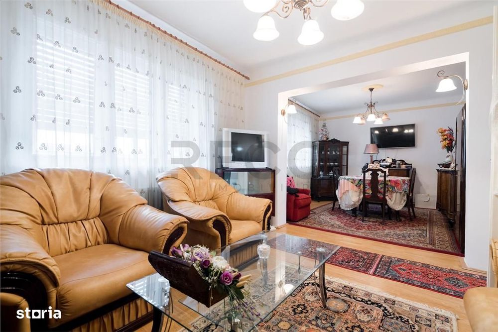 RECO Casa  cu 4 camere la 5 minute de centru -acces auto Oradea