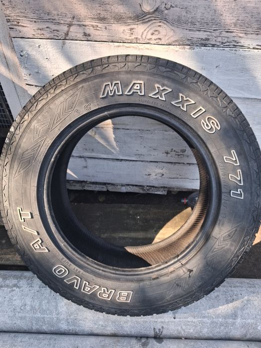 Комплект шины 235'65'17