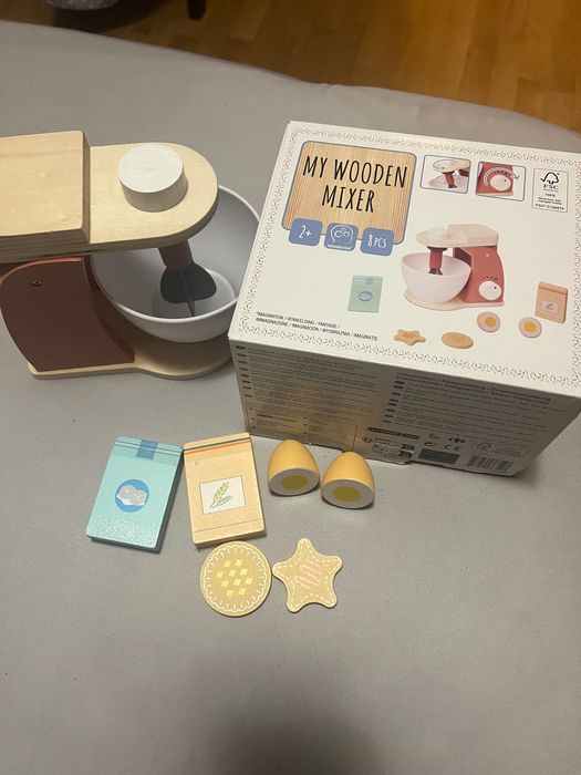 Jucarii noi sau aproape noi