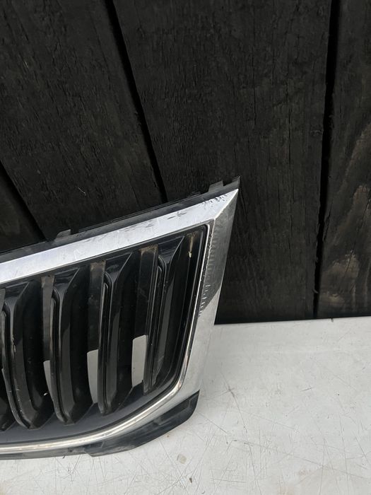Grila radiator skoda octavia 3