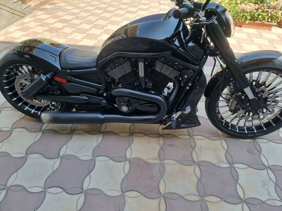 Harley-davidson v-rod tuning sotiladi