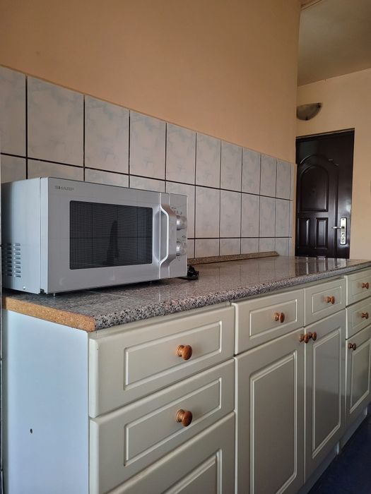 Proprietar – Închiriez garsonieră utilată complet, etaj 2, str. Someșului (vis-a-vis de Kaufland/Penny)