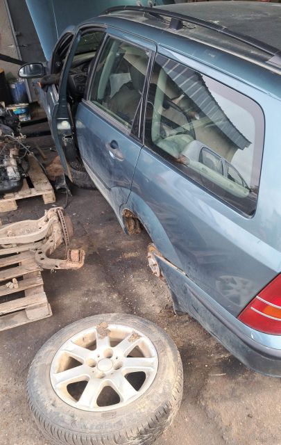 Piese Ford Focus prima generatie