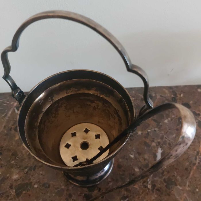 Съд за лед със щипка