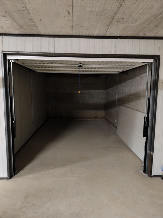 Дава се под наем Гараж / Паркомясто в София, Малинова долина - 20 кв.м за 109.65 € - Снимка #1