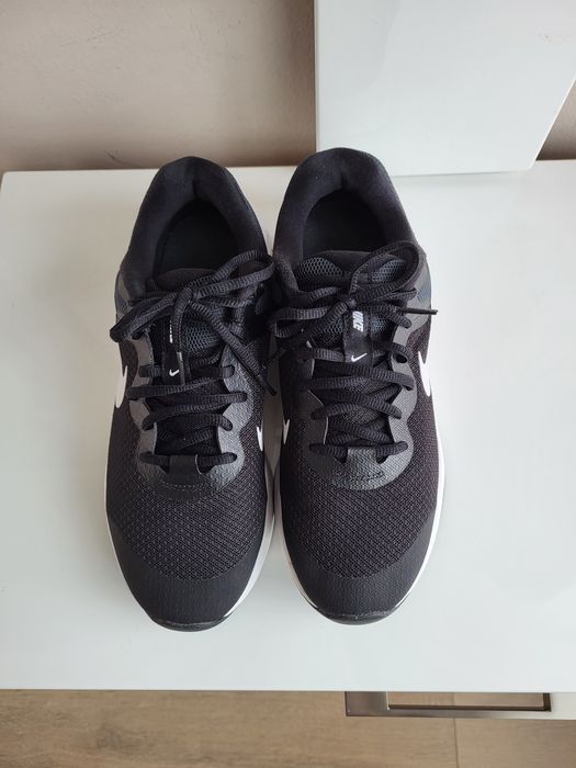 Дамски маратонки Nike 38.5 номер