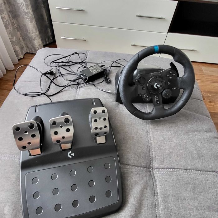 Игровой руль Logitech True Force G923