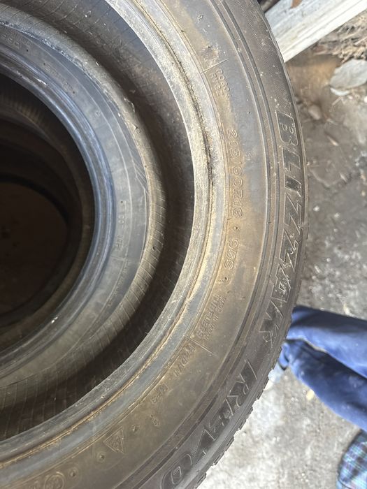 Шины Dunlop 215/60/16 летни