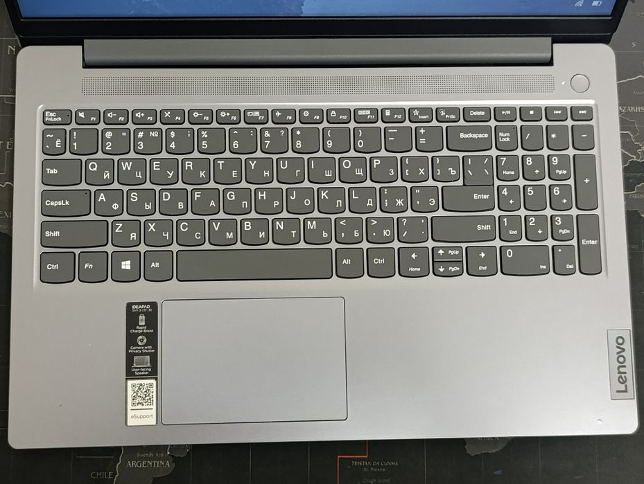 Ноутбук Lenovo Intel Core i3 - 1305U