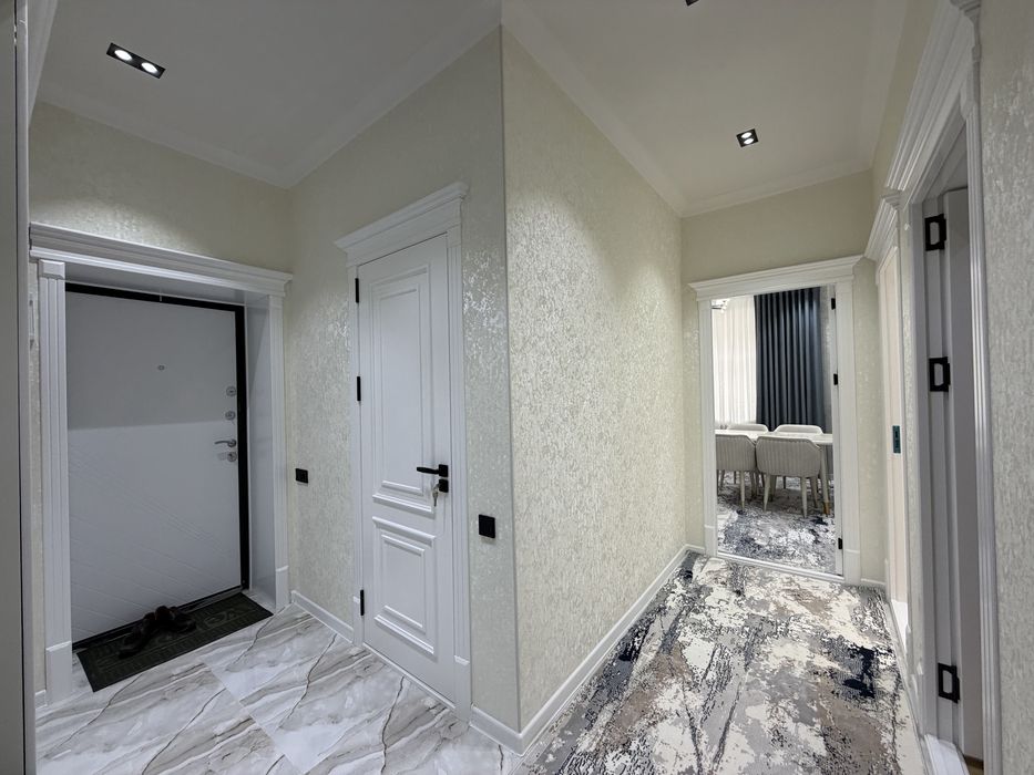 2 xonali kvartira sotiladi