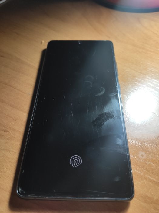 В продаже Samsung S10Lite 128/6