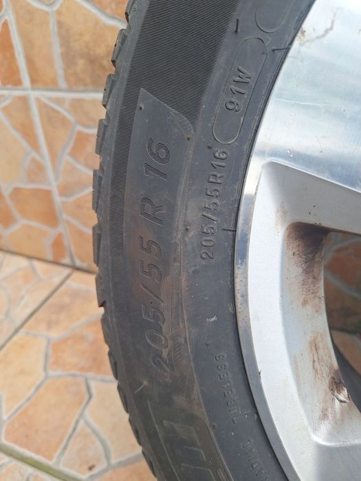 Jante aliaj PERTH originale  VW Golf 205/55R16 anvelope Michelin All S