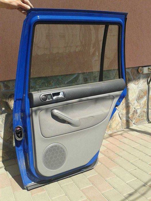 Piese golf 4 1.9 TDI 101 cai an 2001 break culoare albastra