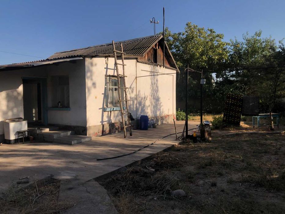 Продаётся дом, участок