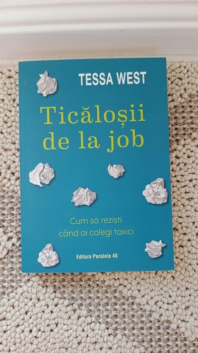 Cărți din diverse domenii.