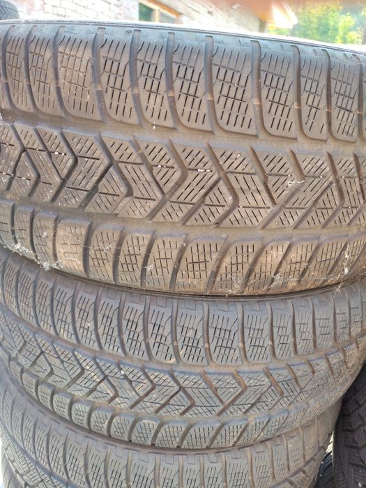 2 бр зимни 255/50/19 Pirelli