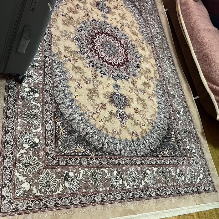 Палас өте жақсы күйде