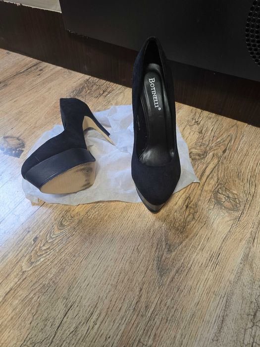 Дамски обувки ботинели 37,38