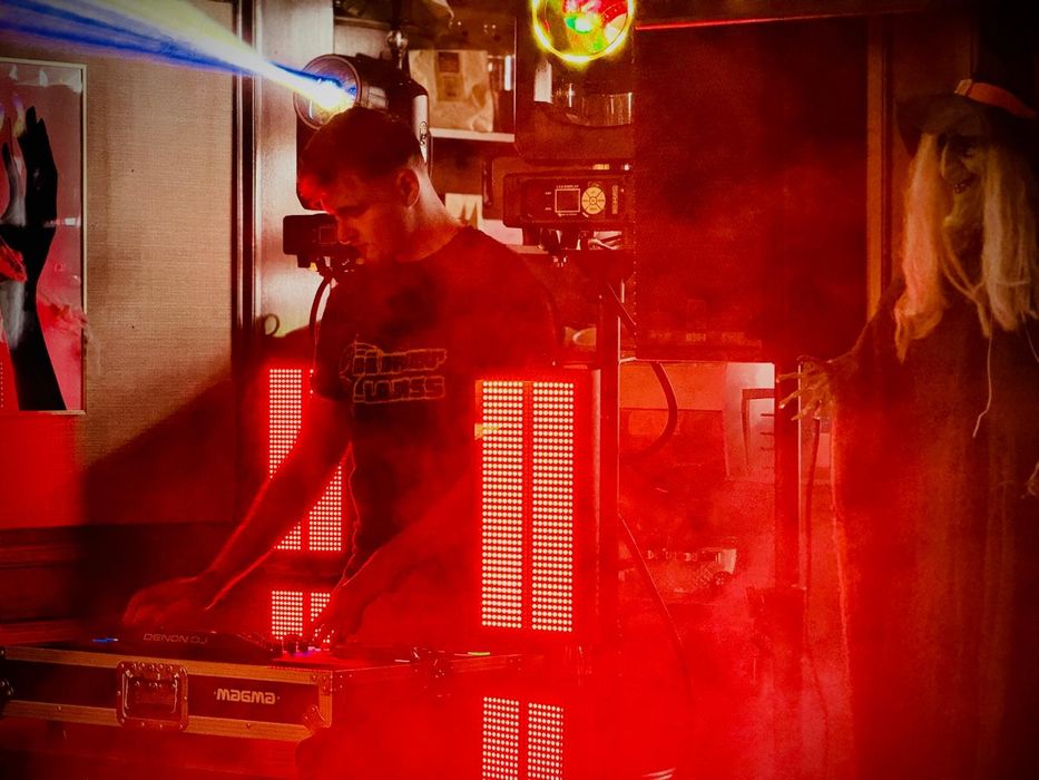 Închiriere sistem lumini evenimente, pistol co2