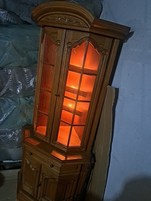 Лампа полилей осветително тяло  дъбови мебели лукс внос