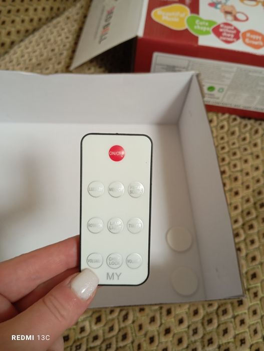 Продается мобиль на кроватку