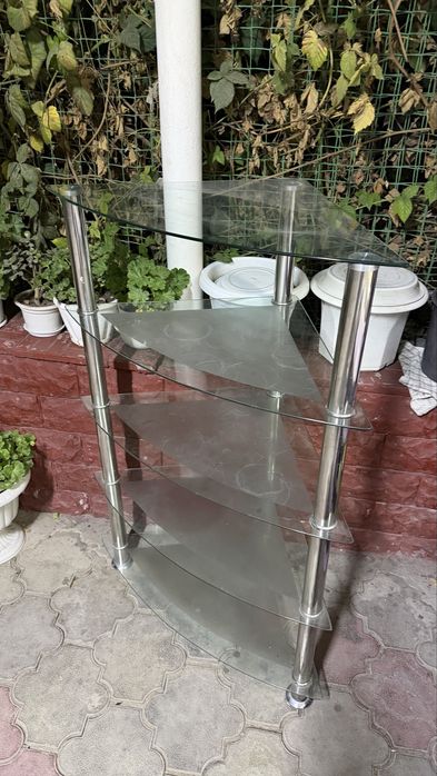 Продам стеклянный стелаж