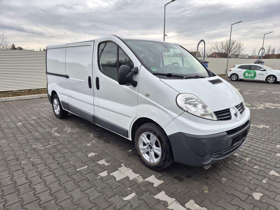 Vand Renault Trafic Euro 5 pas lung