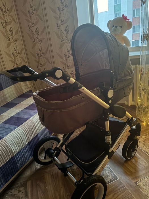 Продам коляску новая